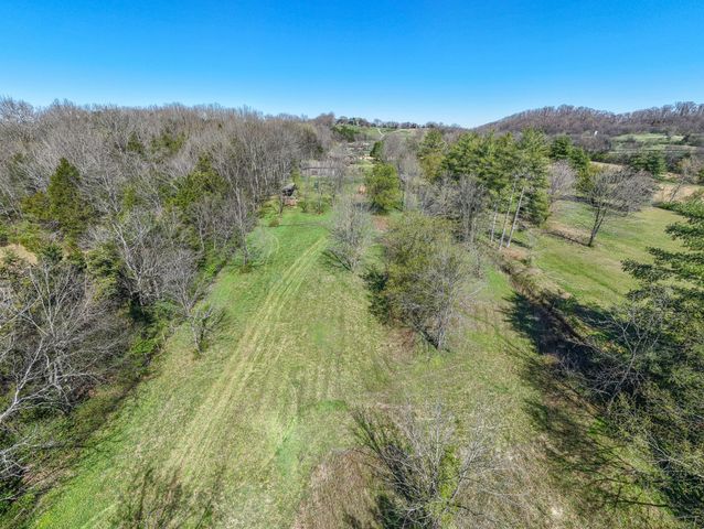 1889 W Harpeth Rd, Franklin, TN 37064