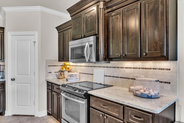 100 Decoy Ln, Hallsville, TX 75650