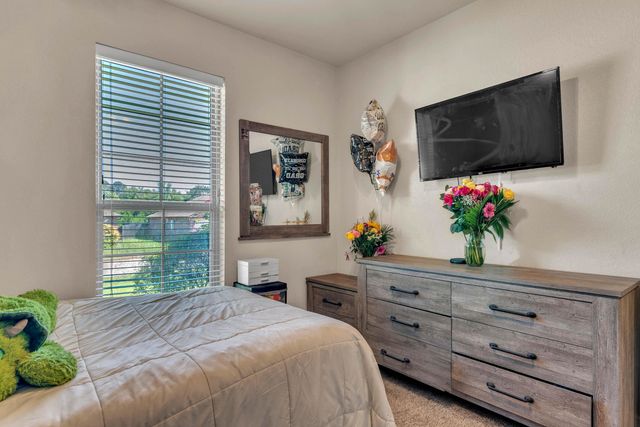 100 Decoy Ln, Hallsville, TX 75650
