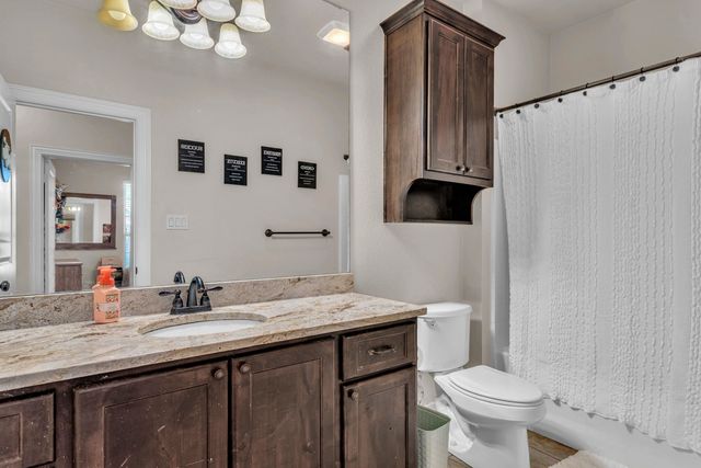 100 Decoy Ln, Hallsville, TX 75650