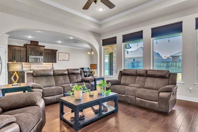 100 Decoy Ln, Hallsville, TX 75650