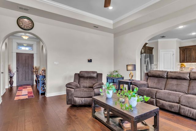 100 Decoy Ln, Hallsville, TX 75650