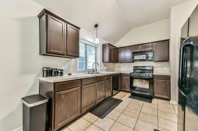 10510 Eagle Rock Court, La Porte, TX 77571