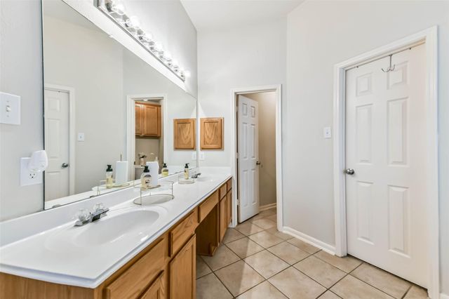 10510 Eagle Rock Court, La Porte, TX 77571