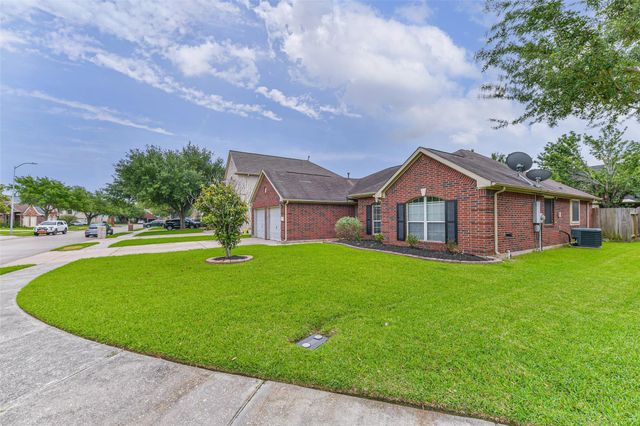 10510 Eagle Rock Court, La Porte, TX 77571