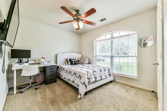 10510 Eagle Rock Court, La Porte, TX 77571