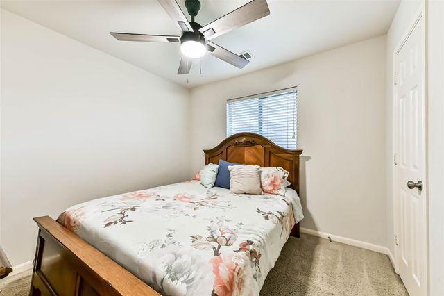 10510 Eagle Rock Court, La Porte, TX 77571