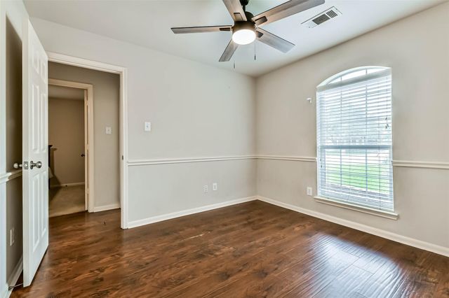 10510 Eagle Rock Court, La Porte, TX 77571