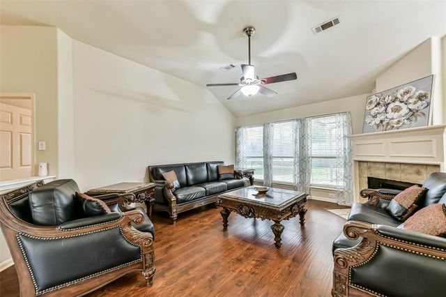 10510 Eagle Rock Court, La Porte, TX 77571