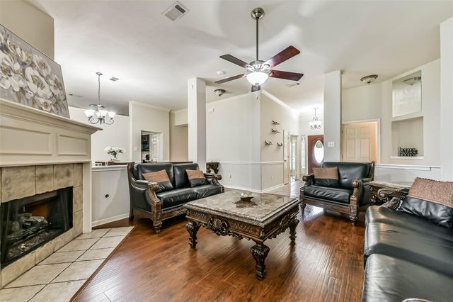 10510 Eagle Rock Court, La Porte, TX 77571