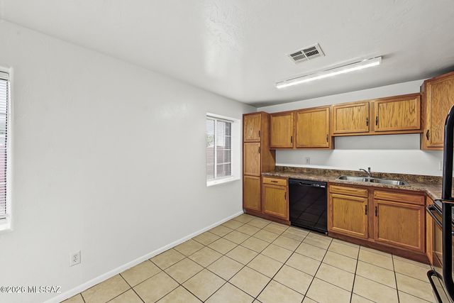 1037 E 30th Street, Tucson, AZ 85713