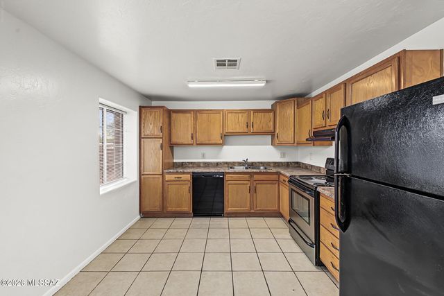 1037 E 30th Street, Tucson, AZ 85713