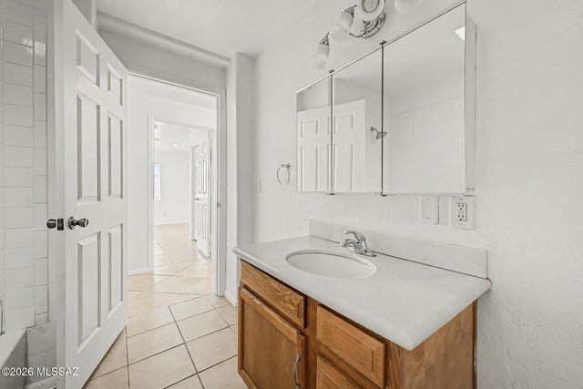 1037 E 30th Street, Tucson, AZ 85713