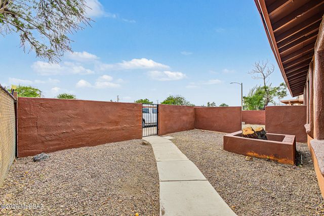 1037 E 30th Street, Tucson, AZ 85713