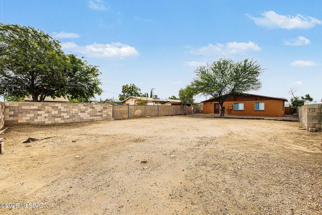 1037 E 30th Street, Tucson, AZ 85713