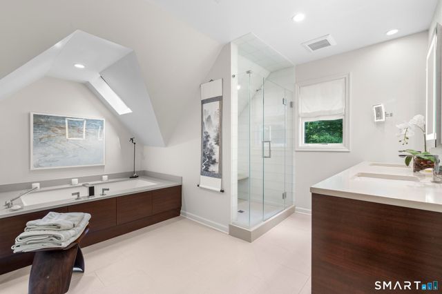 20 Wicks End Lane, Wilton, CT 06897