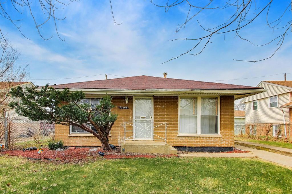 11746 S Racine Avenue, Chicago, IL 60643