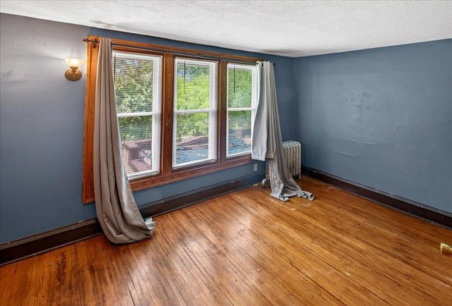 1340 Upton Avenue N, Minneapolis, MN 55411