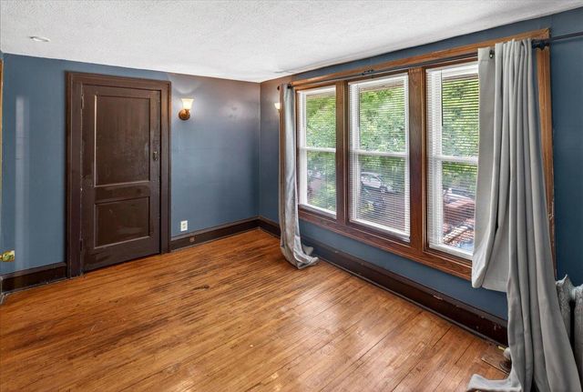 1340 Upton Avenue N, Minneapolis, MN 55411
