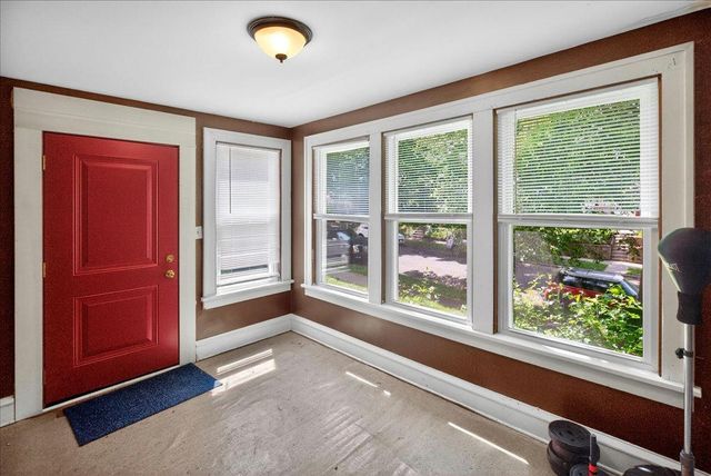 1340 Upton Avenue N, Minneapolis, MN 55411