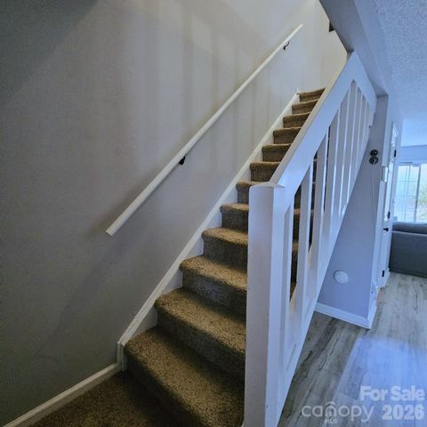 8291 Golf Ridge Drive, Charlotte, NC 28277