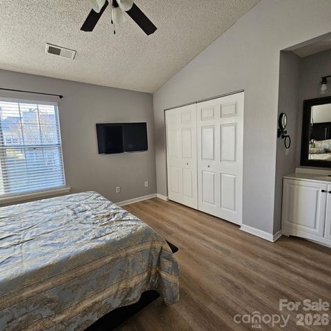 8291 Golf Ridge Drive, Charlotte, NC 28277