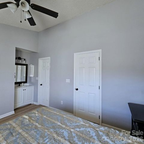 8291 Golf Ridge Drive, Charlotte, NC 28277