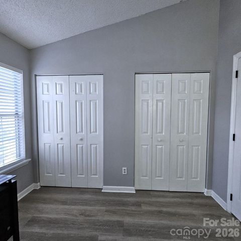8291 Golf Ridge Drive, Charlotte, NC 28277