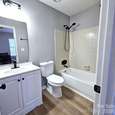 8291 Golf Ridge Drive, Charlotte, NC 28277