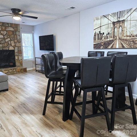 8291 Golf Ridge Drive, Charlotte, NC 28277