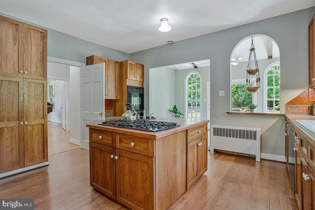 4212 LONGFELLOW ST, Hyattsville, MD 20781