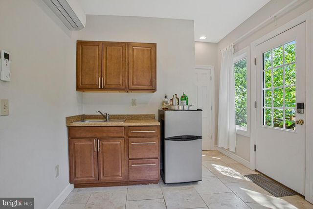 4212 LONGFELLOW ST, Hyattsville, MD 20781