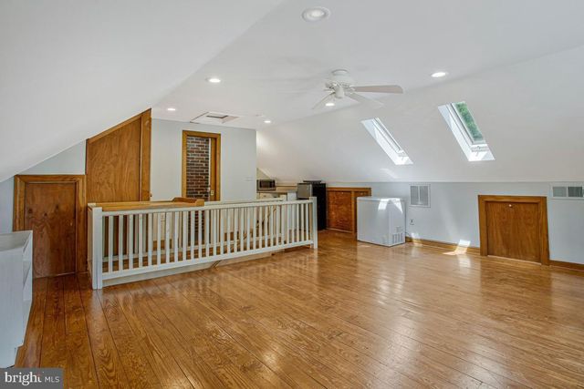 4212 LONGFELLOW ST, Hyattsville, MD 20781
