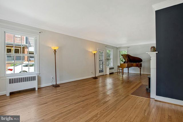 4212 LONGFELLOW ST, Hyattsville, MD 20781