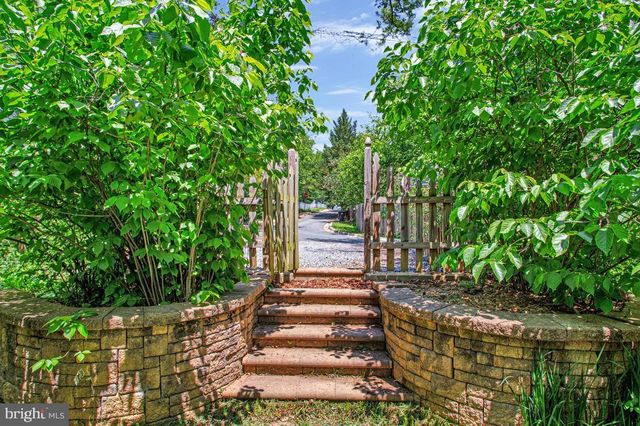 4212 LONGFELLOW ST, Hyattsville, MD 20781