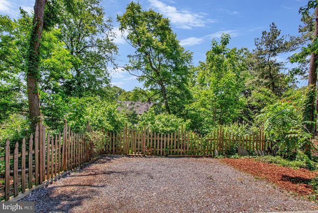 4212 LONGFELLOW ST, Hyattsville, MD 20781