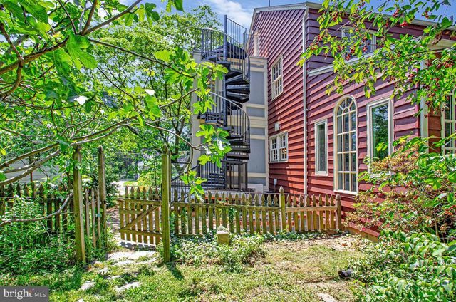 4212 LONGFELLOW ST, Hyattsville, MD 20781