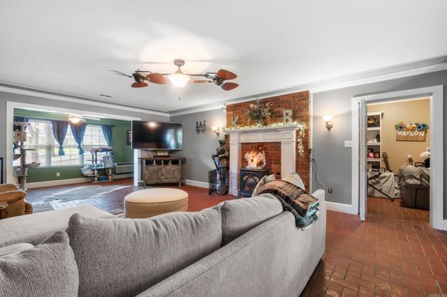 16 Woodcrest, Searcy, AR 72143