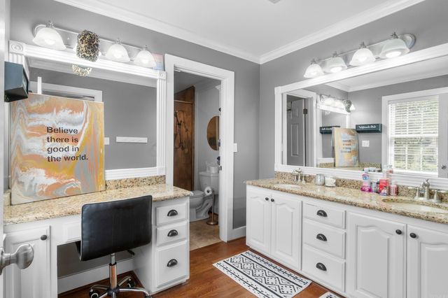 16 Woodcrest, Searcy, AR 72143