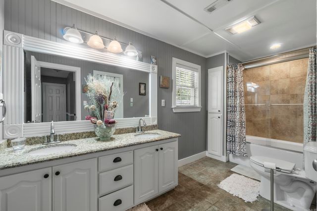 16 Woodcrest, Searcy, AR 72143