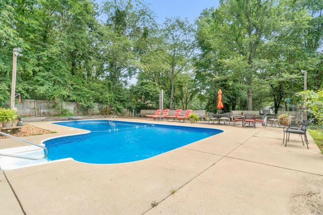 16 Woodcrest, Searcy, AR 72143