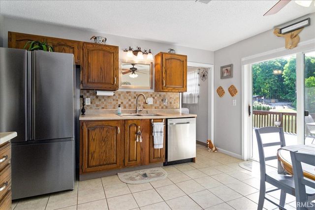 9125 Ford Lane, Mount Vernon, IN 47620