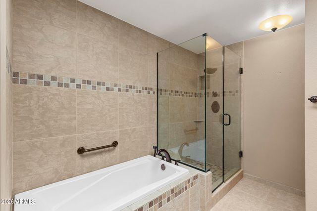 735 E GARDENIA Drive, Phoenix, AZ 85020