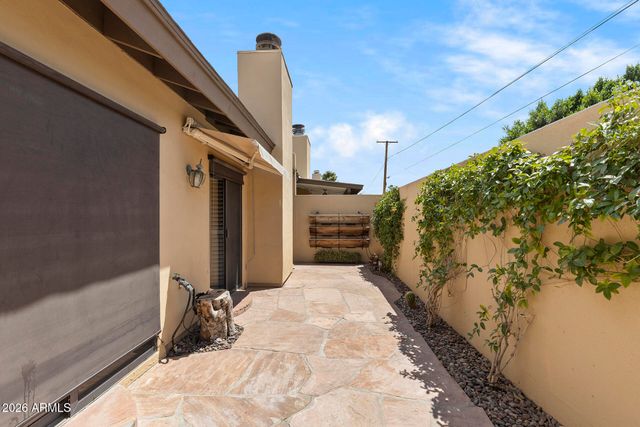 735 E GARDENIA Drive, Phoenix, AZ 85020