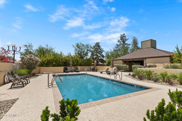 735 E GARDENIA Drive, Phoenix, AZ 85020