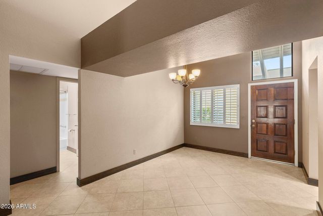 735 E GARDENIA Drive, Phoenix, AZ 85020