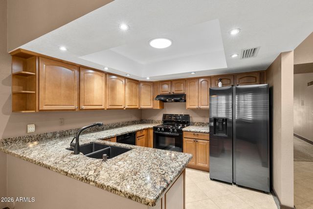735 E GARDENIA Drive, Phoenix, AZ 85020