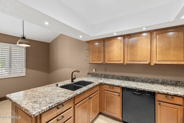 735 E GARDENIA Drive, Phoenix, AZ 85020