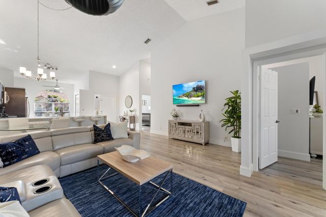 1903 Rosewood Way, Palm Beach Gardens, FL 33418