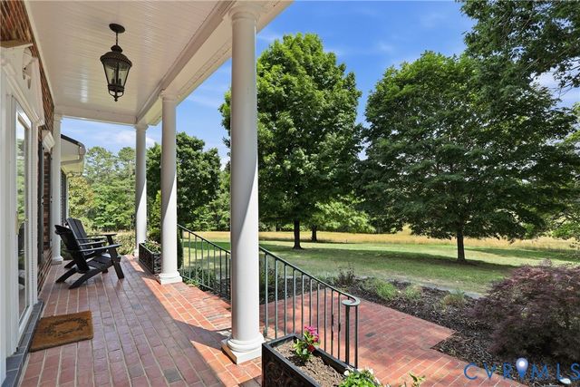 13300 W Patrick Henry Rd, Doswell, VA 23047